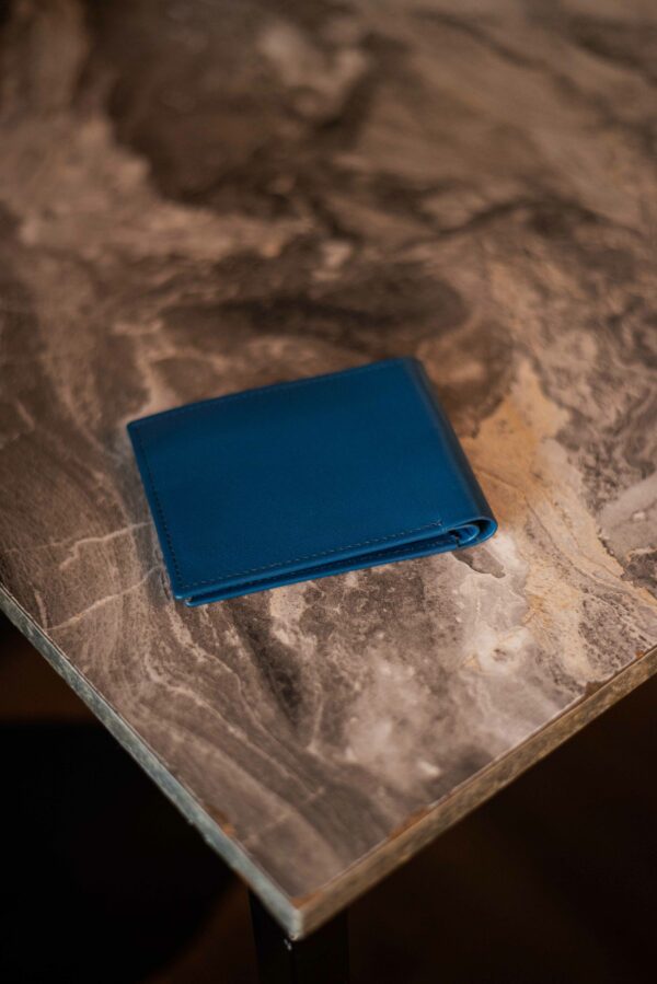 Men's Classic Aqua Blue Leather Wallet