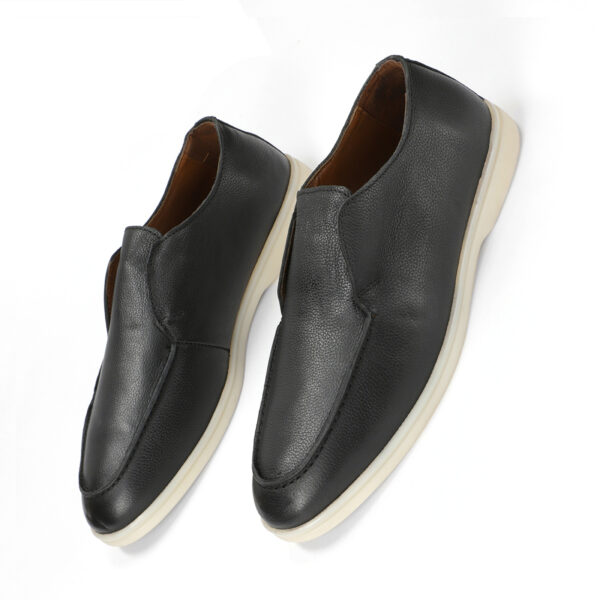 Men's Turkiye-built Grainy Leather Loafers in Bold Black Color